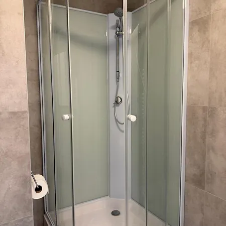Skolni 60 Апартаменты *