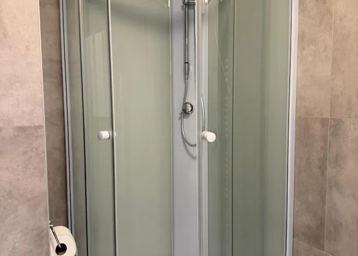 Skolni 60 شقة *
